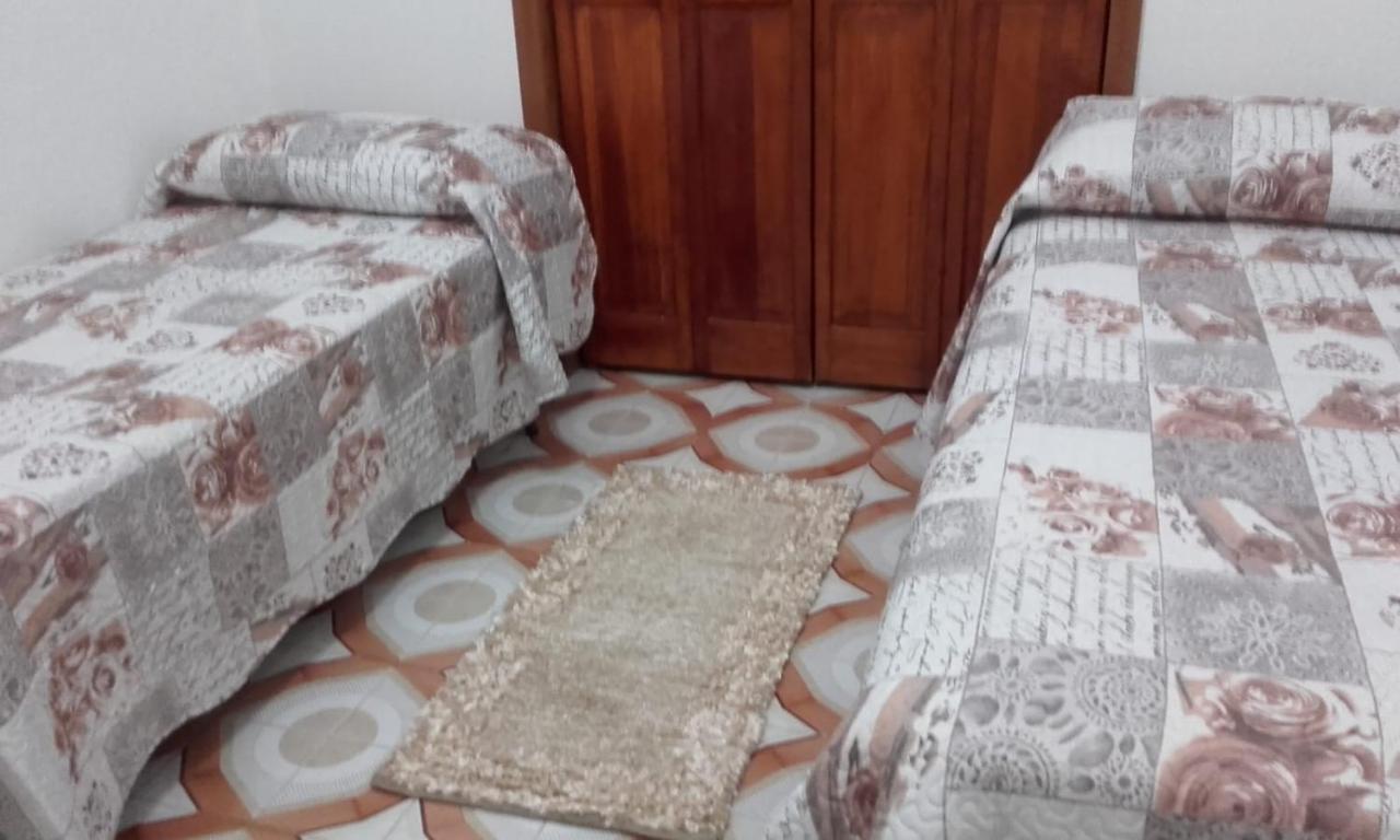 Апартаменты Casa Vacanza Di Maggio Чинизи Экстерьер фото